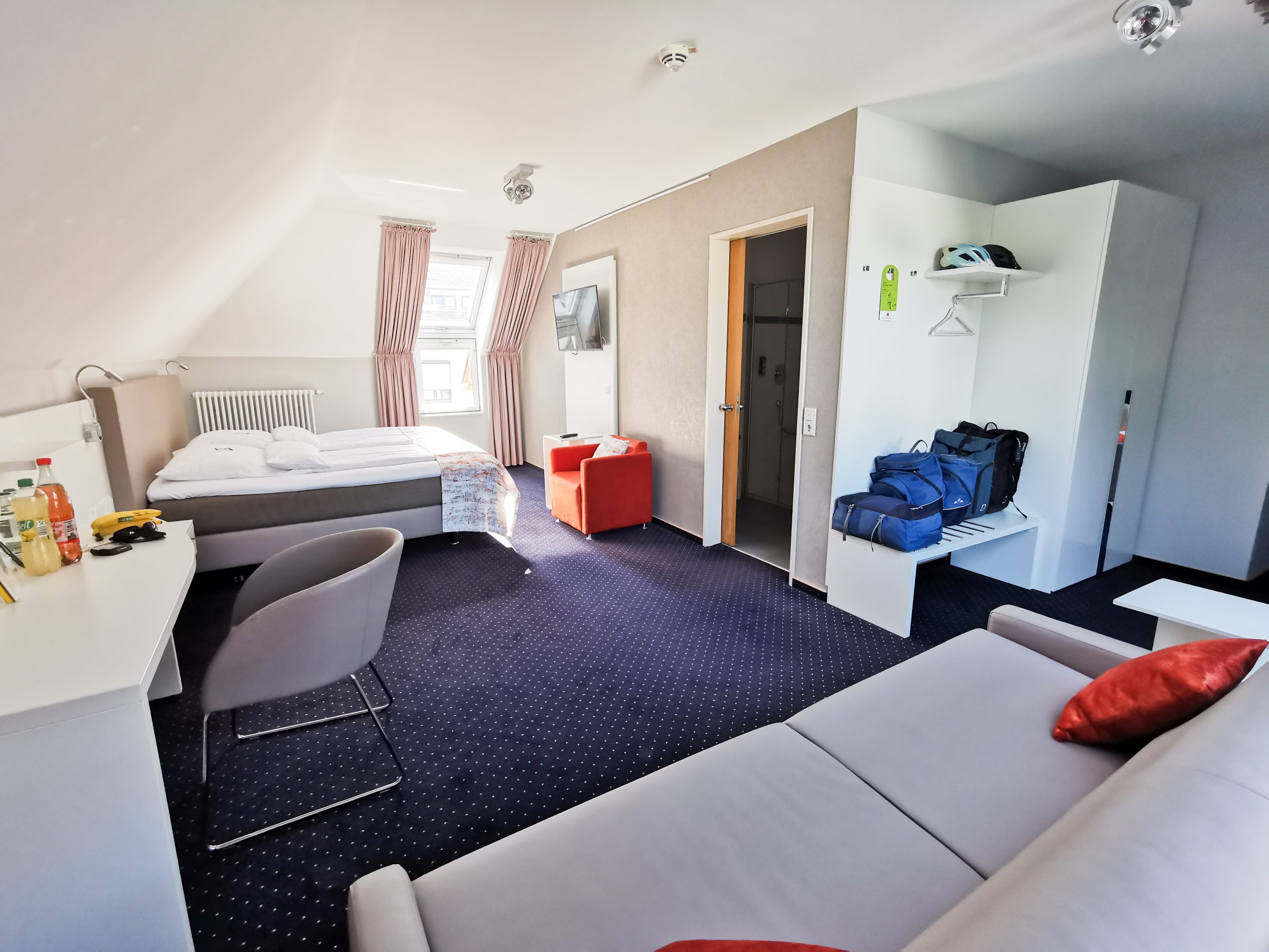Das Foto zeigt ein Zimmer im Elisabeth Hotel in Detmold