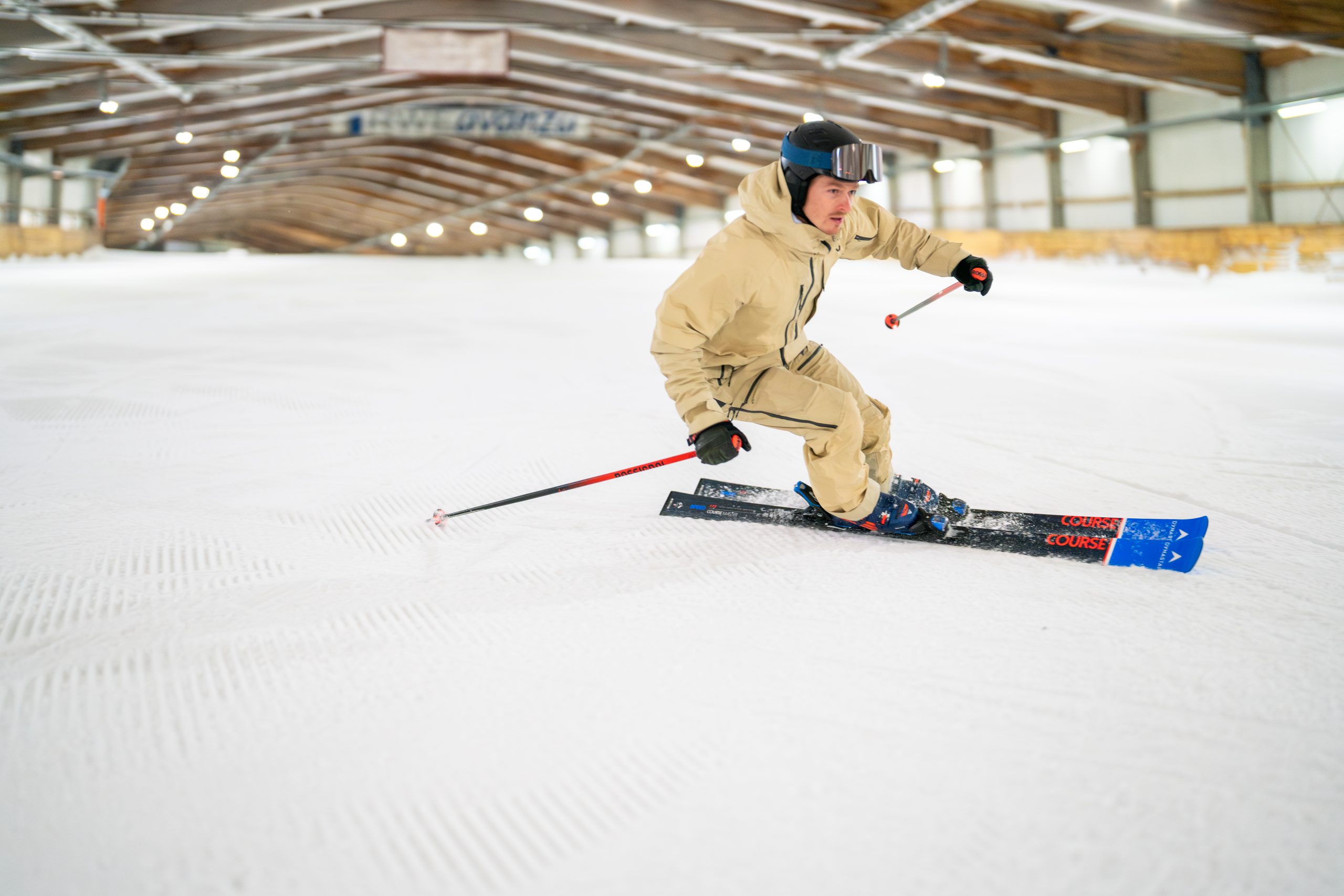 Das Foto zeigt die Skihalle in Bottrop.