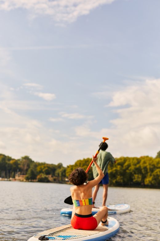 Das Foto zeigt SUP auf dem Baldeneysee in Essen