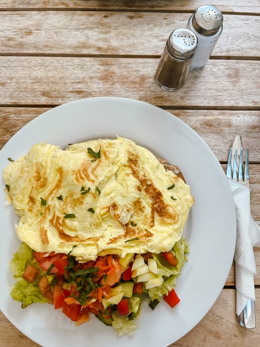 Das Foto zeigt das Café Schwester Ehrenfeld im Szeneviertel Bochum Ehrenfeld