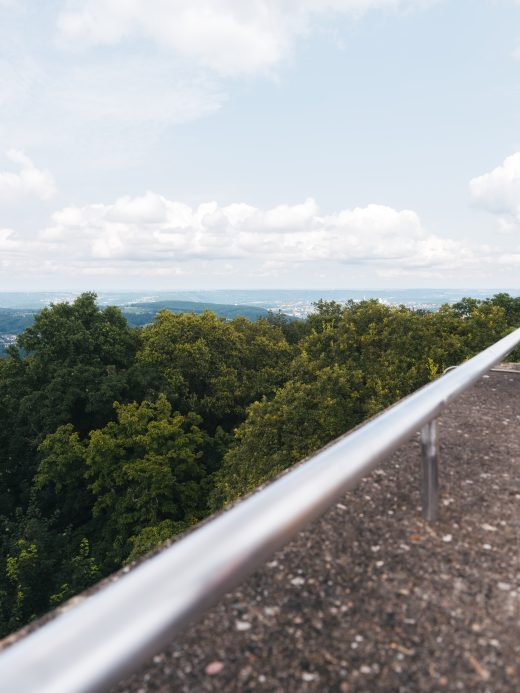 Das Foto zeigt den Wanderweg 3-Türme-Weg in Hagen