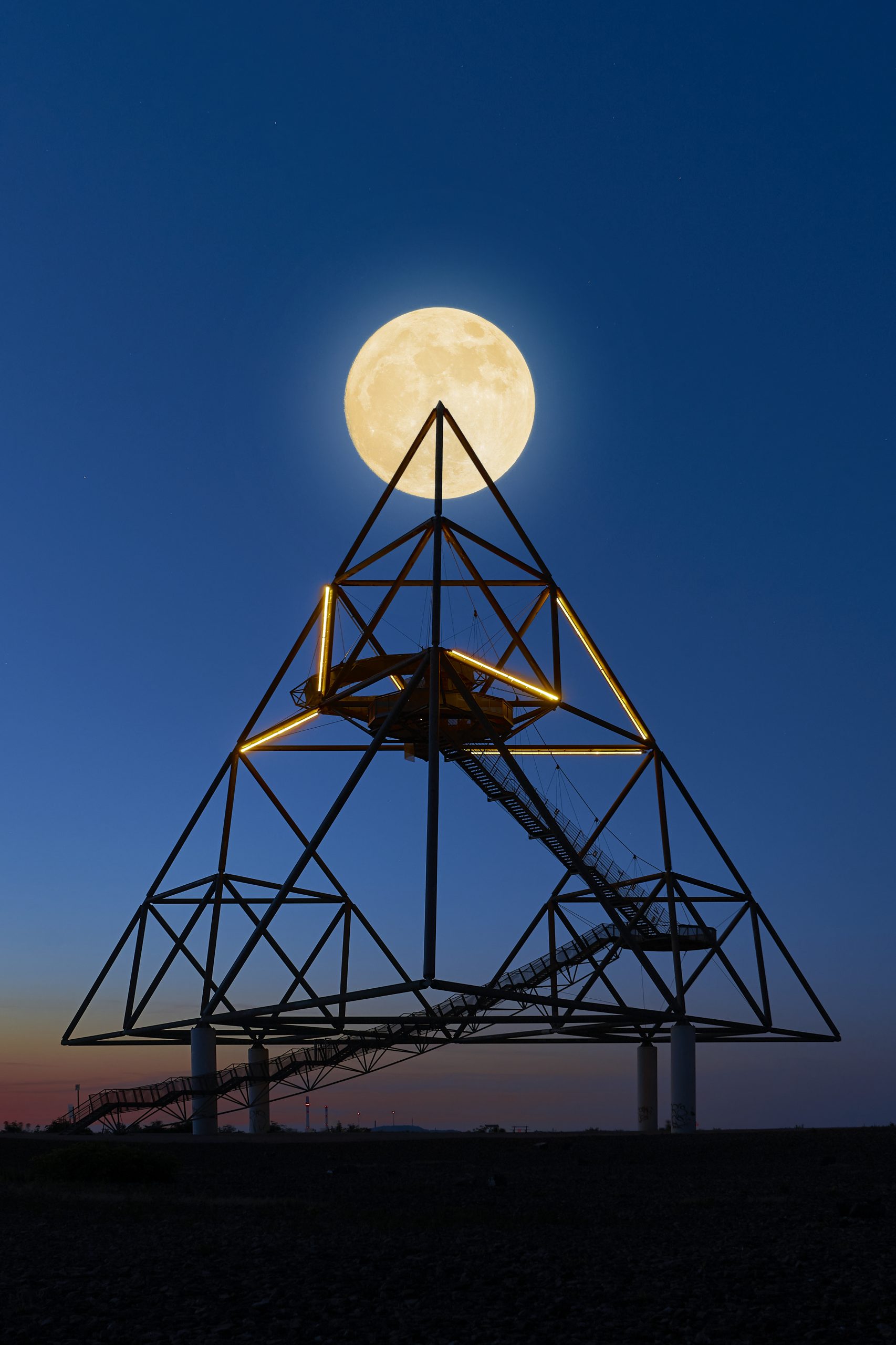 Das Bild zeigt den Tetraeder in Bottrop.