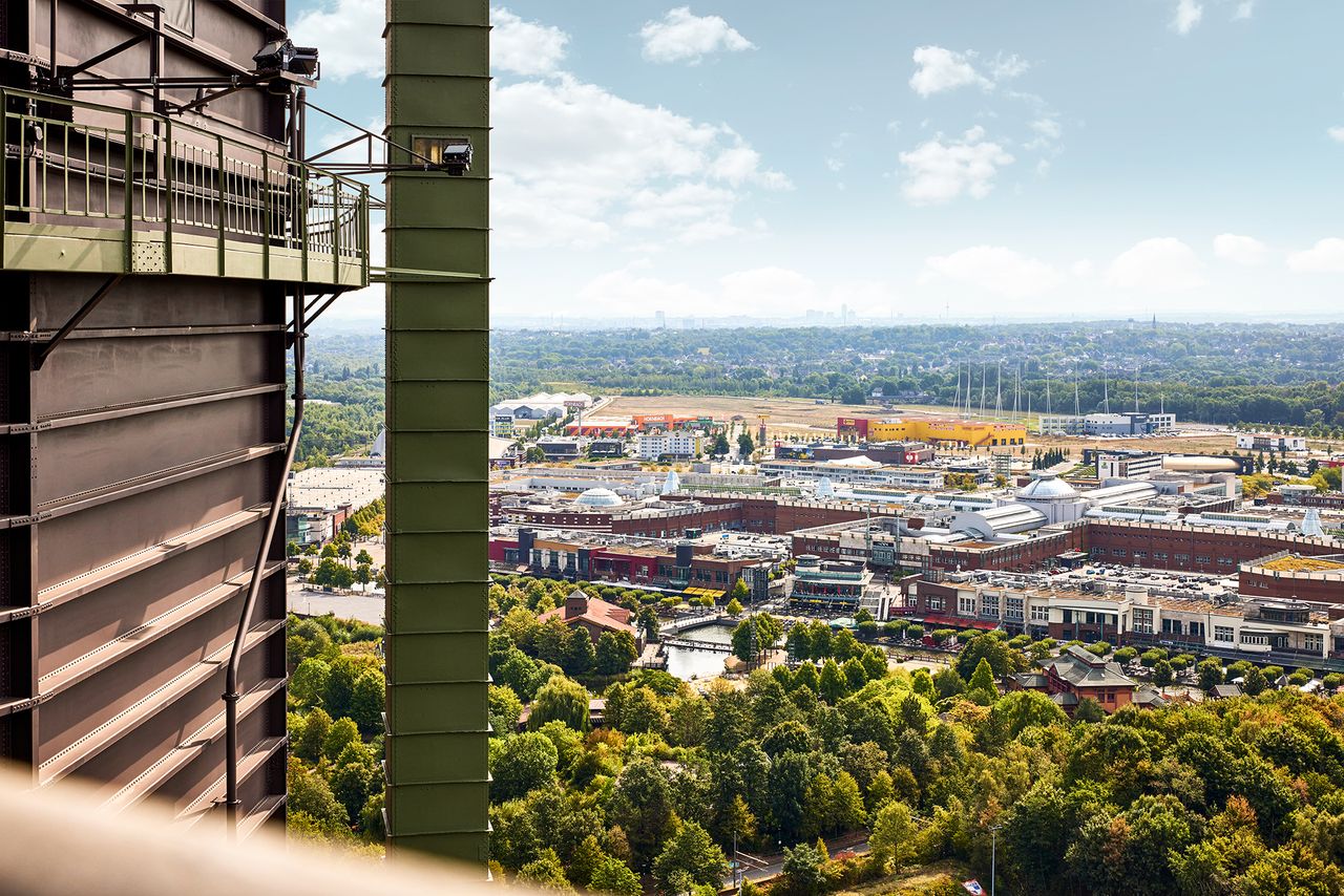 Das Bild zeigt das Gasometer in Oberhausen.